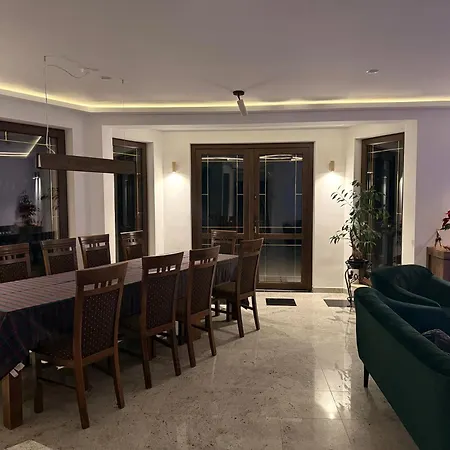 ホームステイ Marie クリニツァ・ズドルイ